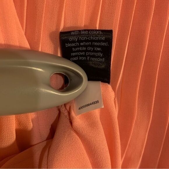 Apt. 9 Pleated Tank Top - Picture 6 of 7